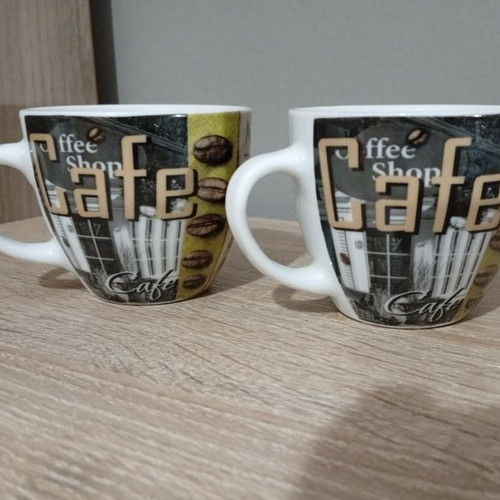 Coffee cup and saucer set 6 pieces like new