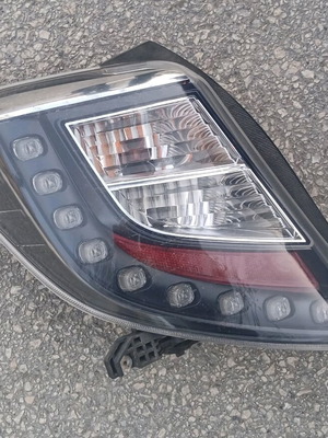 Toyota Yaris Hybrid ляв стоп LED употребяван 2011-2014 OEM