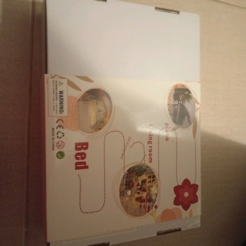 DIY Miniature Dollhouse with LED lighting like new, hobby craft
