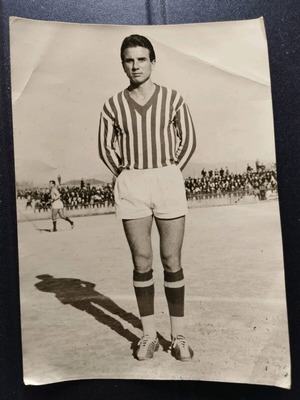 Olympiacos - Collectible photo of football player '60