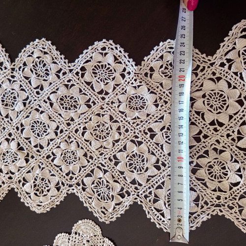 Set of 5 vintage crocheted napkins used, handmade and lace