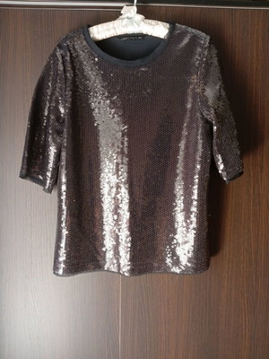 Zara women's blouse new, size M, black, unique design