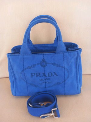 Τσάντα Prada Canapa σε μπλε ναυτικό, μικρό μέγεθος, καλή κατάσταση