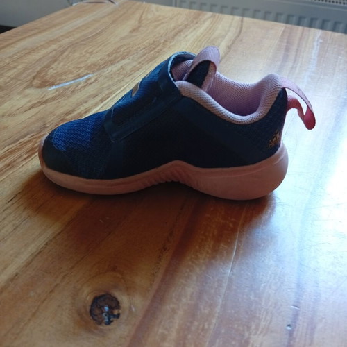 Adidas kids' sports shoes size 21 used
