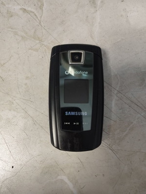 Phones from another era used, set of 2 pieces