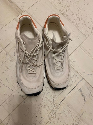 Adidas MOCATURF ADVENTURE athletic shoes like new, size 44, beige