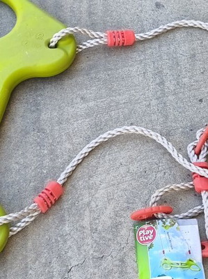 Play Tive Tree Swing new