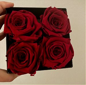 ****BOX 1 ΕΥΡΩ***Κουτακι με τεσσερα τριανταφυλλα for ever roses