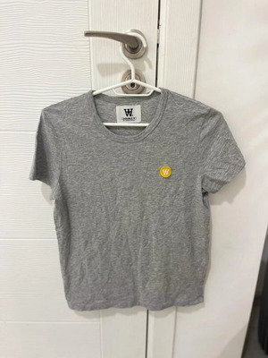 Wood Wood Uma T-shirt size Small grey cotton like new