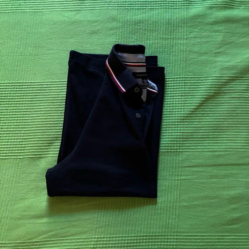 Tommy Hilfiger T-shirt like new, size XS
