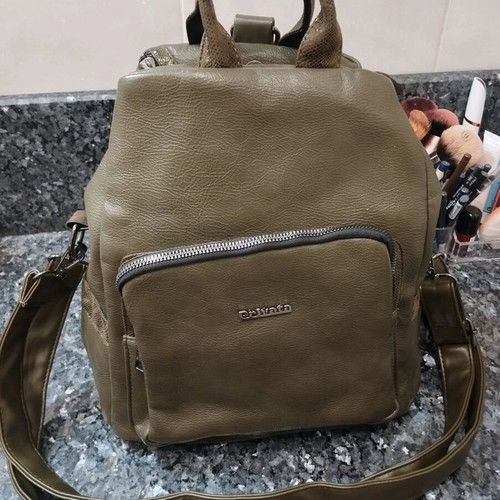 Privata backpack and shoulder bag like new, khaki