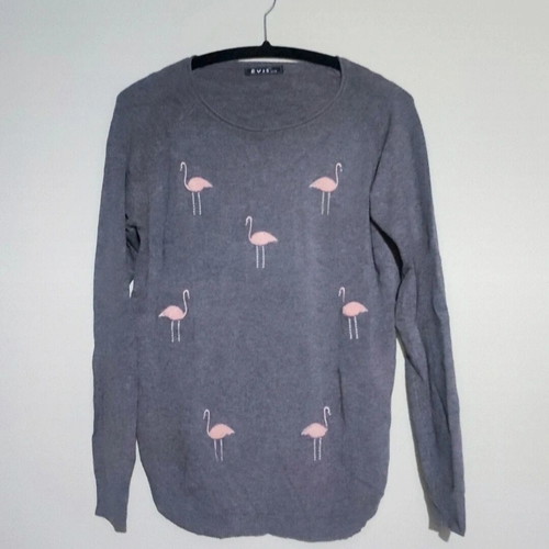 Grey long-sleeve sweater with embroidered pink flamingos like new, size S/M