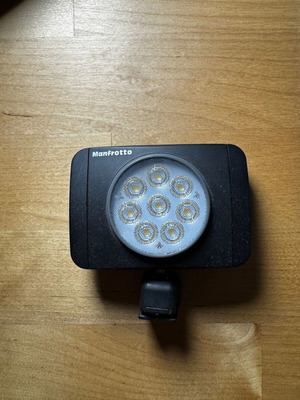 Manfrotto Lumimuse 8 Video Light 5600K μεταχειρισμένο, φωτεινότητα 550 Lux