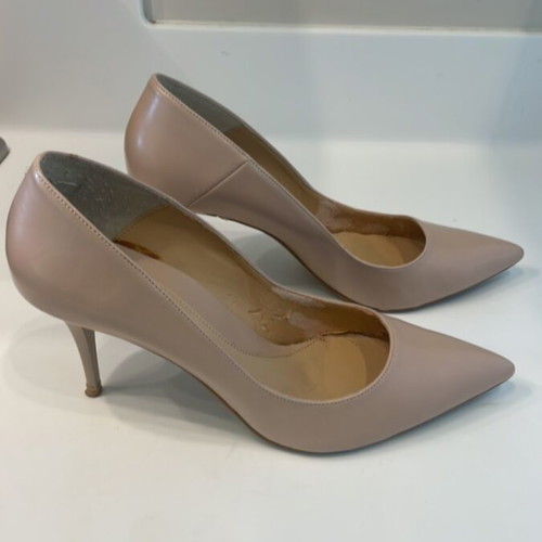 Beatris beige pumps used, size 39, with internal wear