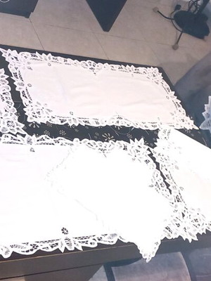 Cutwork set of 8 pieces like new, white