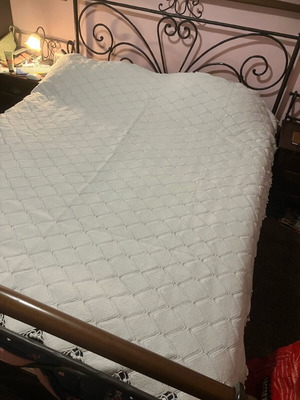 Handmade knitted blanket new, dimensions 180x195