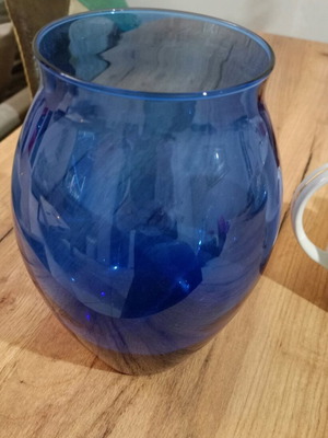 Blue glass vase like new