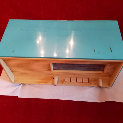 Antique radio East Germany Varna 493 used, functional