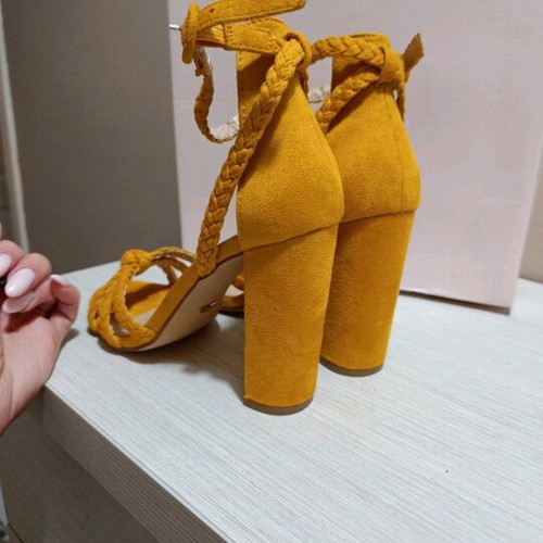 Deezee sandals new with thick heel, mustard color, size 38