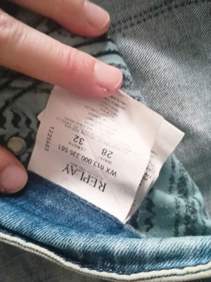 Jeans used, size 28, skinny fit, light color