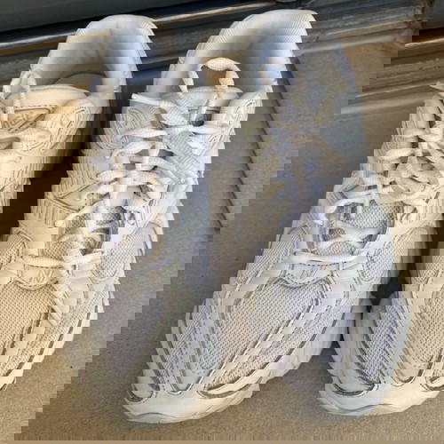 New Balance 9060 Unisex Shoes Size 40.5 White Like New