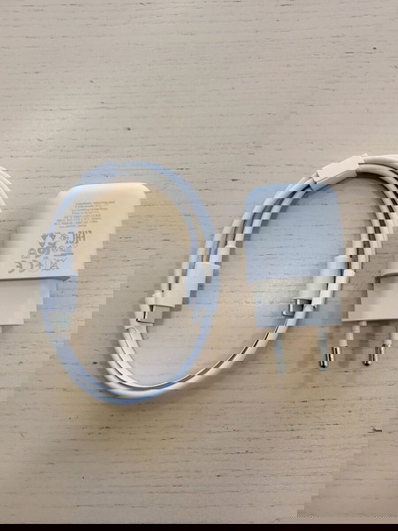 IQOS Φορτιστής και Καλώδιο