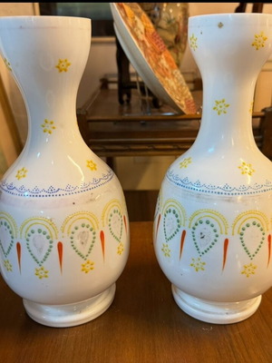 Opaline vases like new, set of 2, 30cm
