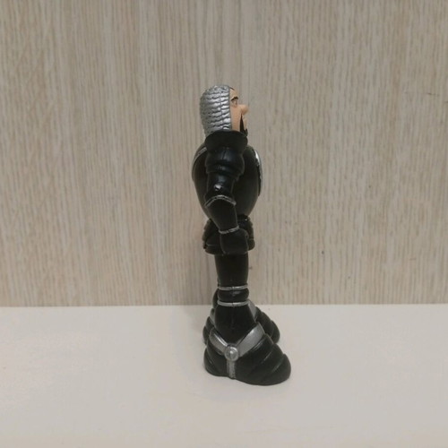 Disney Heroes Sword In The Stone Knight Castle Guard figure 2003 used