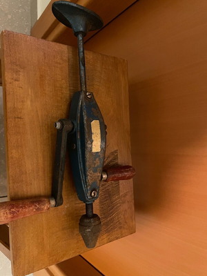 Manual drill antique functional used