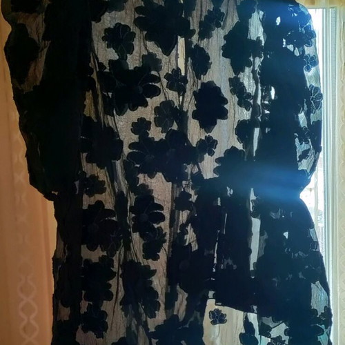 Zara Sheer T-shirt new, medium size, black with flowers