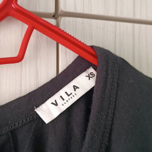 Vila black slim knee-length dress like new, size XS, S