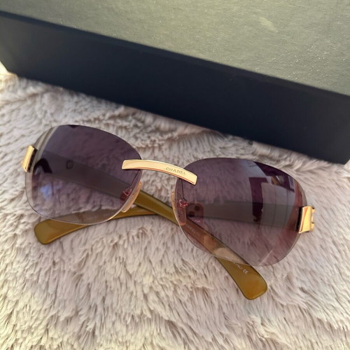 Chanel vintage metal sunglasses 2000 like new, beige and gold