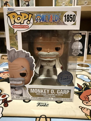 Funko Pop One Piece Monkey D. Garp винилова фигура нова, ексклузивна