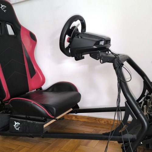 WhiteShark Racing Sim Rig with Bucket Seat and Adjustable Mounts