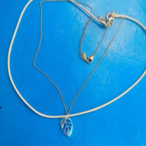 Glass Leaf Necklace with Double Chain in Beige and Gold, made to order