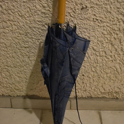 Youth umbrella with denim pattern and unique finish new