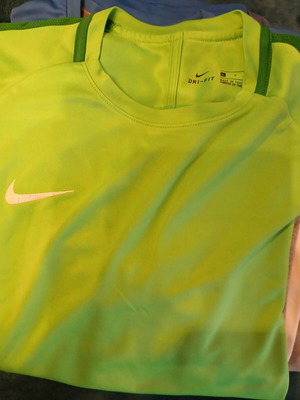 Sports T-shirts pack of 2 large size Nike and Body Action used