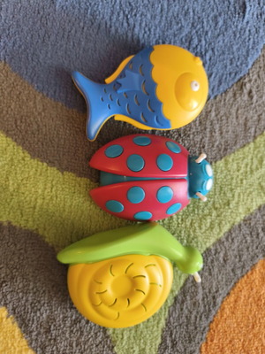 Halilit animal-shaped shaker rattles