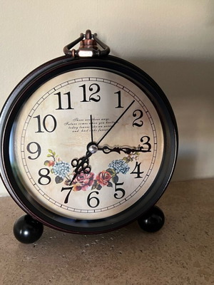 Ξυπνητήρι επιτραπέζιο vintage καινούργιο με αθόρυβη λειτουργία