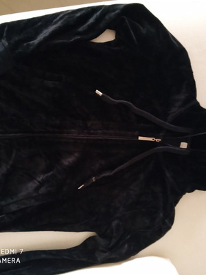Venus Victoria velvet hoodie jacket used, black