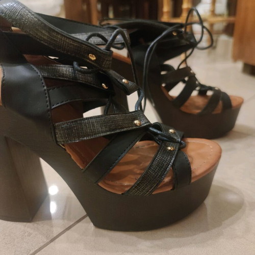 Alta Moda platform shoes with lurex lacing like new, size 39