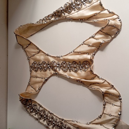 Silk handmade vest jewelry size S new, cream color