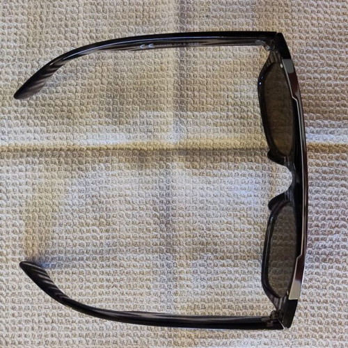 Solo-Solis NDL2646 sunglasses new, striped black and white frame