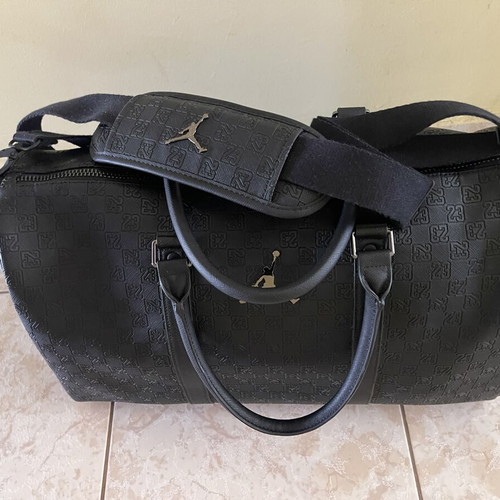 Air Jordan Weekend Bag like new, monogram, black