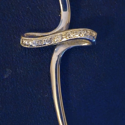 White gold 14K cross with small stones, like new