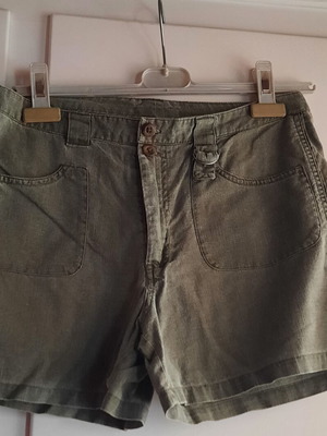 Columbia shorts like new, size S 36 8, linen cotton blend, green