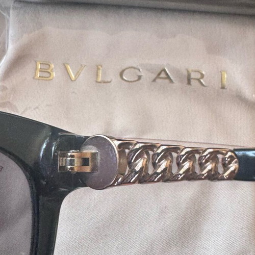 Bvlgari sunglasses like new, black