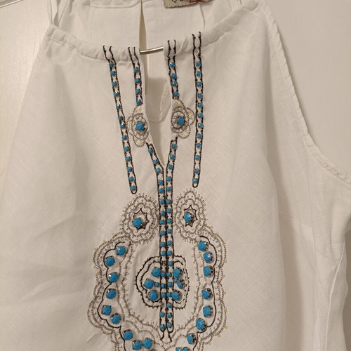 Women's linen top Queen Exclusive with ethnic embroidery, like new