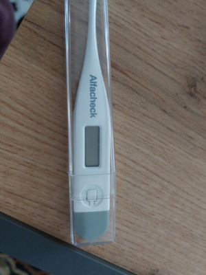 Alfacheck digital thermometer like new with case