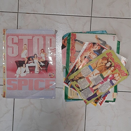 Backstreet Boys and Spice Girls tributes used, 1998
